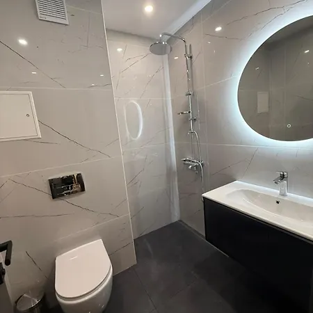 Apartment Dombox Sofia Suites - Stylish 2 Bedroom In Center - Free Garage Sofia