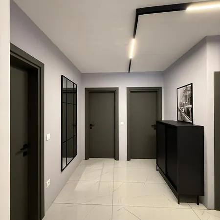 Dombox Sofia Suites - Stylish 2 Bedroom In Center - Free Garage *